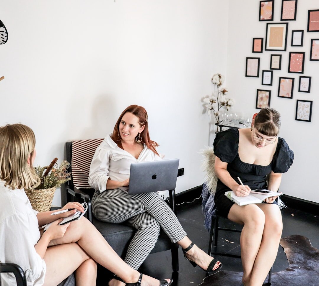 woman leading team meeting